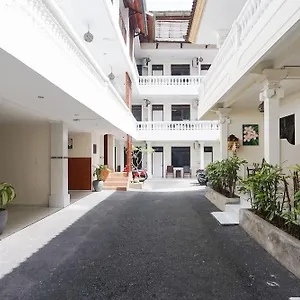 https://city-garden-bali-dwipa-hotel.hotelsseminyak.net